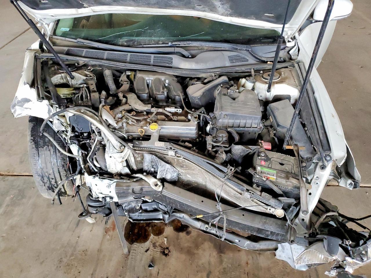 2011 TOYOTA Avalon