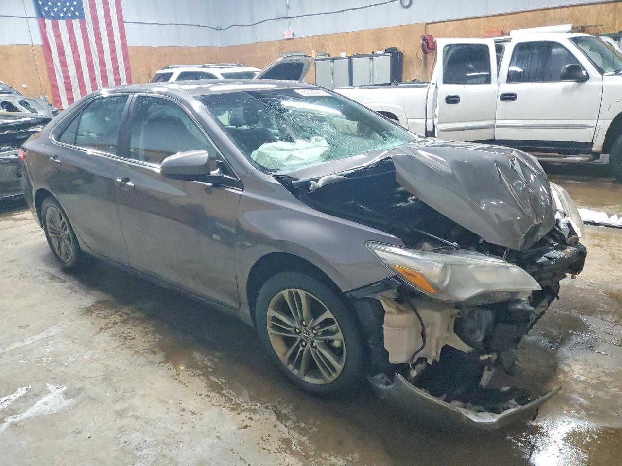 2017 TOYOTA CAMRY