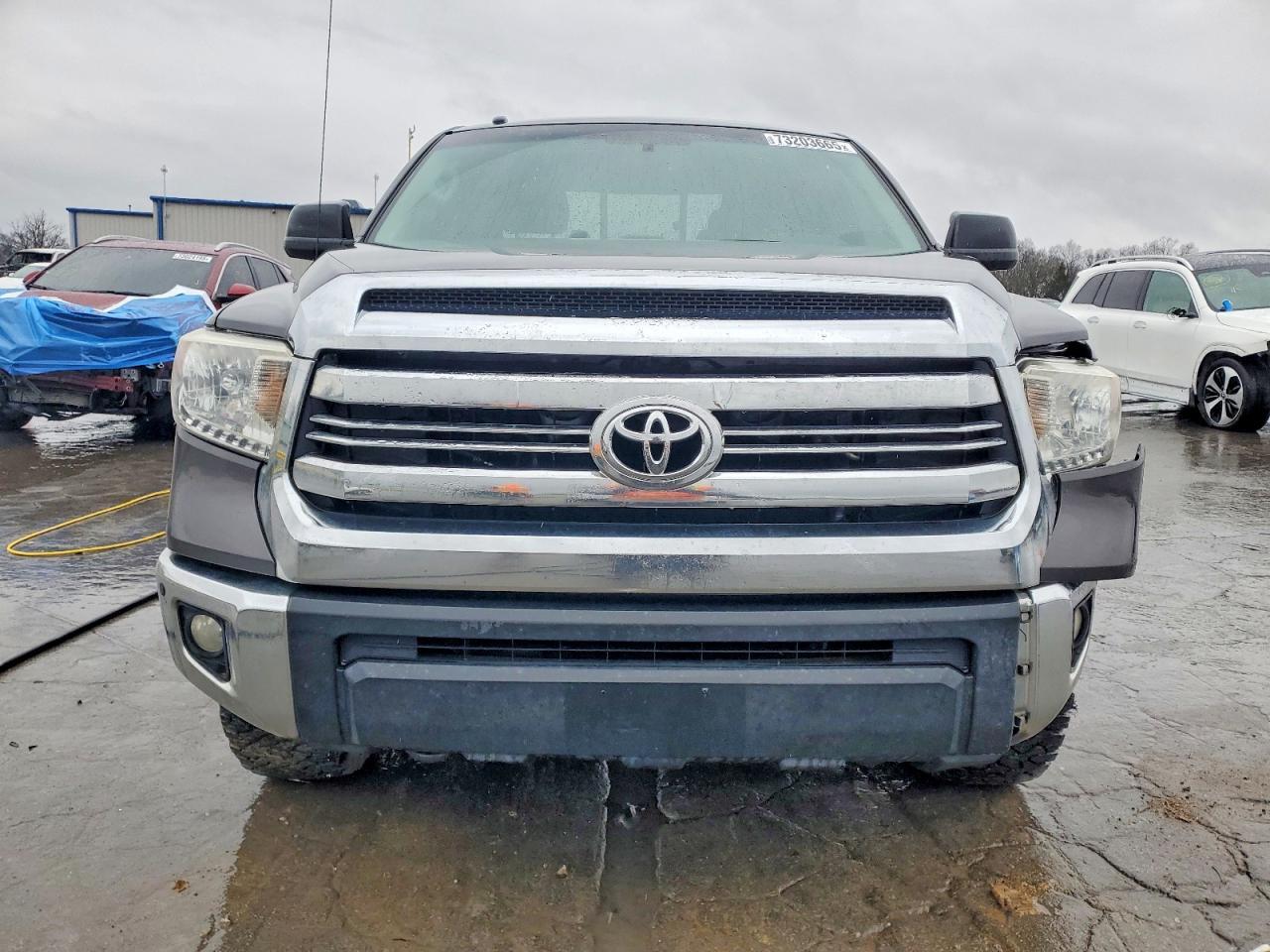 2016 TOYOTA TUNDRA