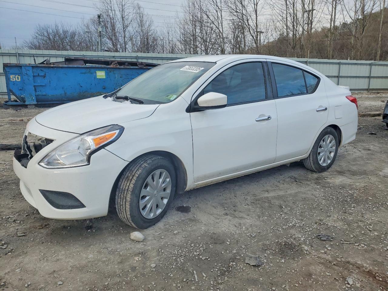 2016 NISSAN VERSA