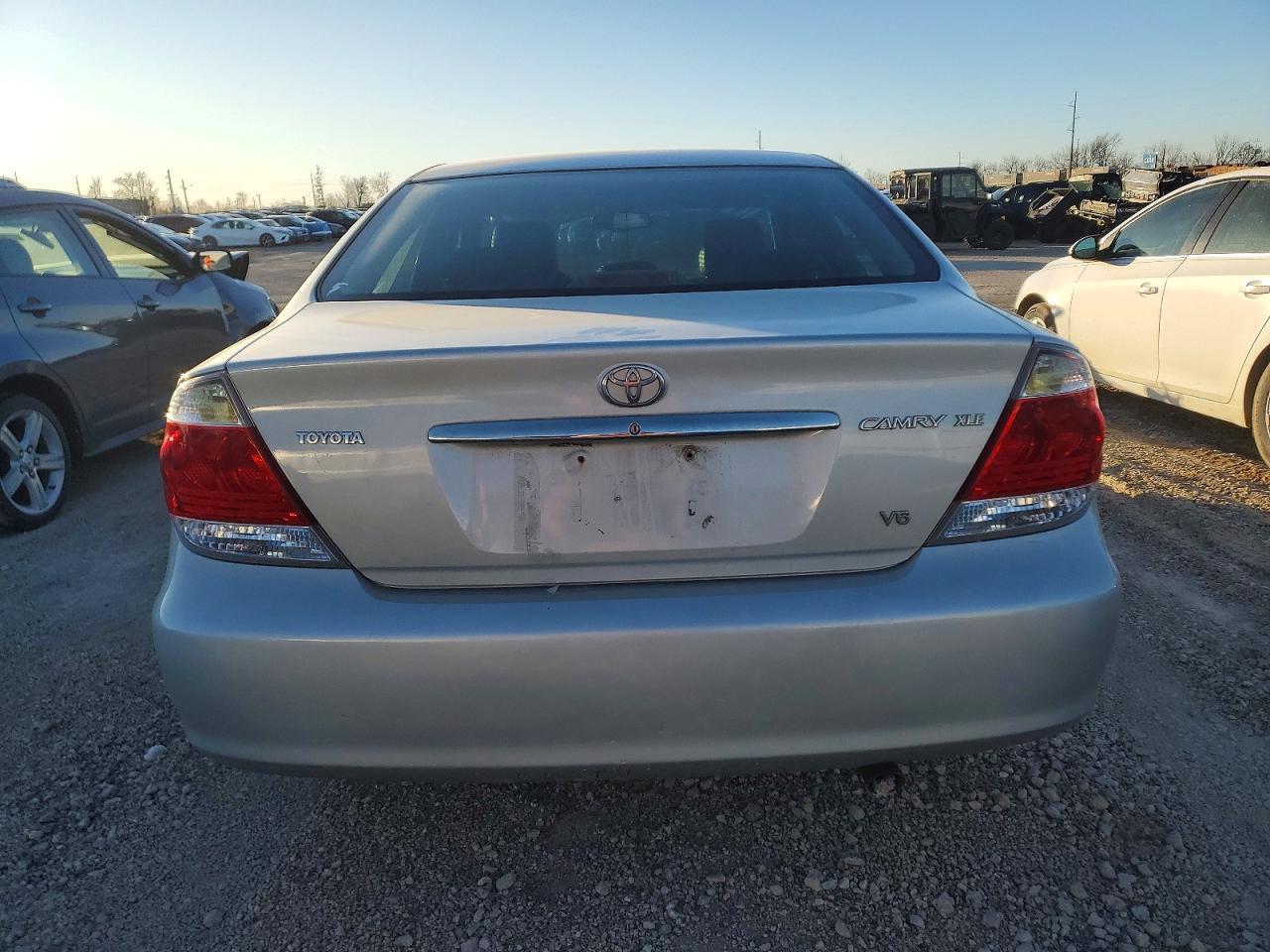 2005 TOYOTA CAMRY