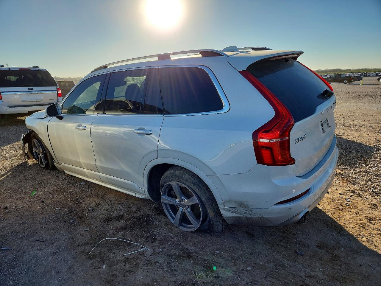 2018 VOLVO XC90