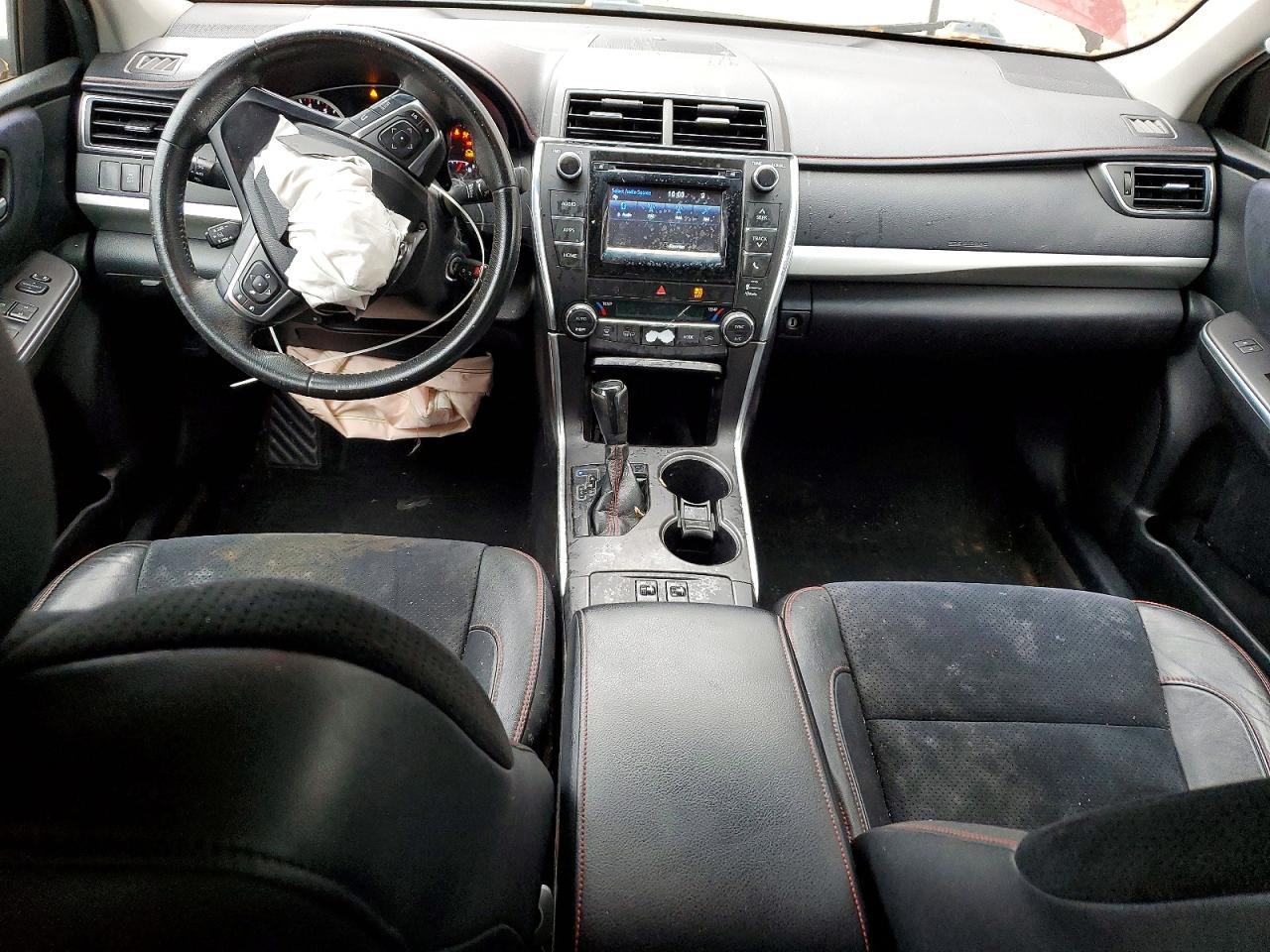 2015 TOYOTA CAMRY