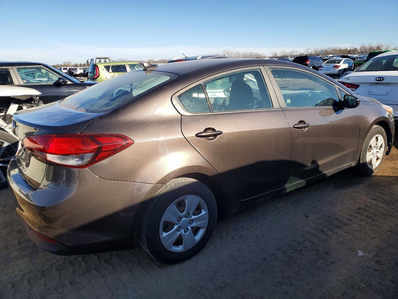 2017 KIA FORTE