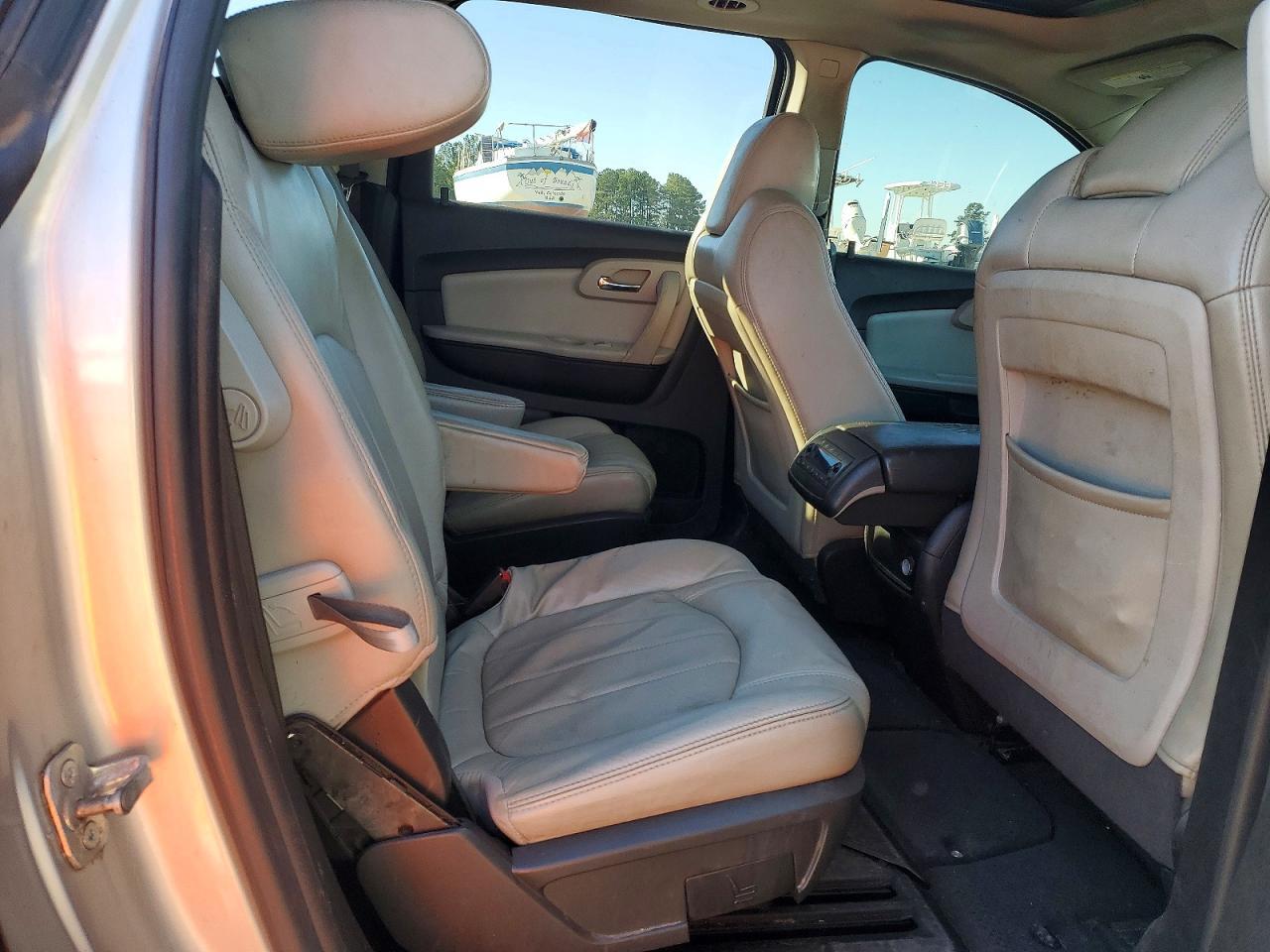 2011 CHEVROLET TRAVERSE