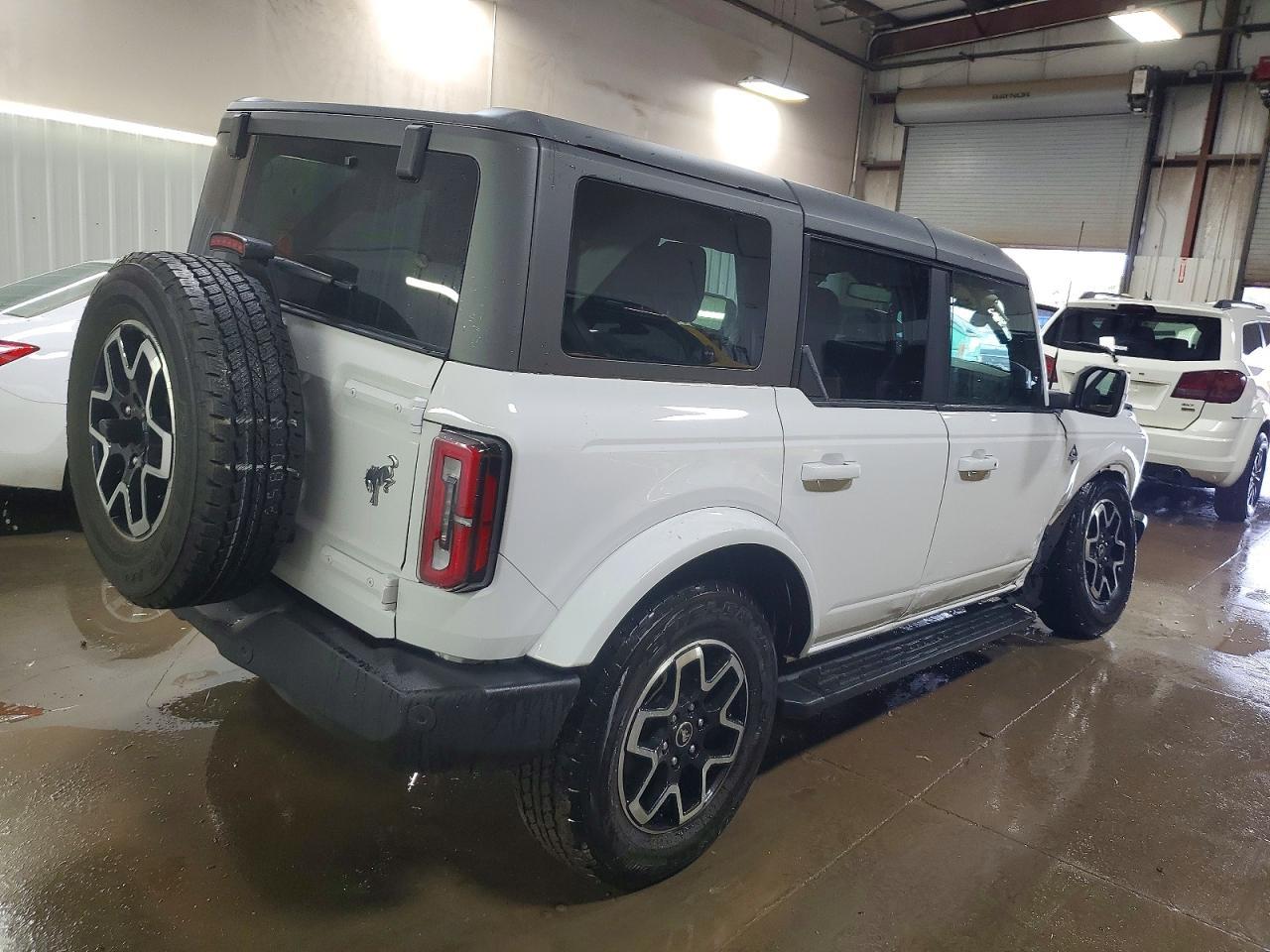 2024 FORD Bronco