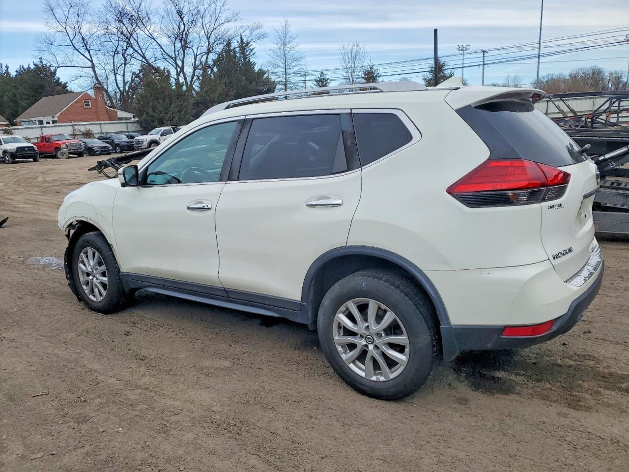 2017 NISSAN ROGUE