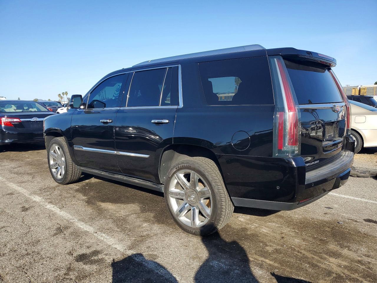 2018 CADILLAC ESCALADE