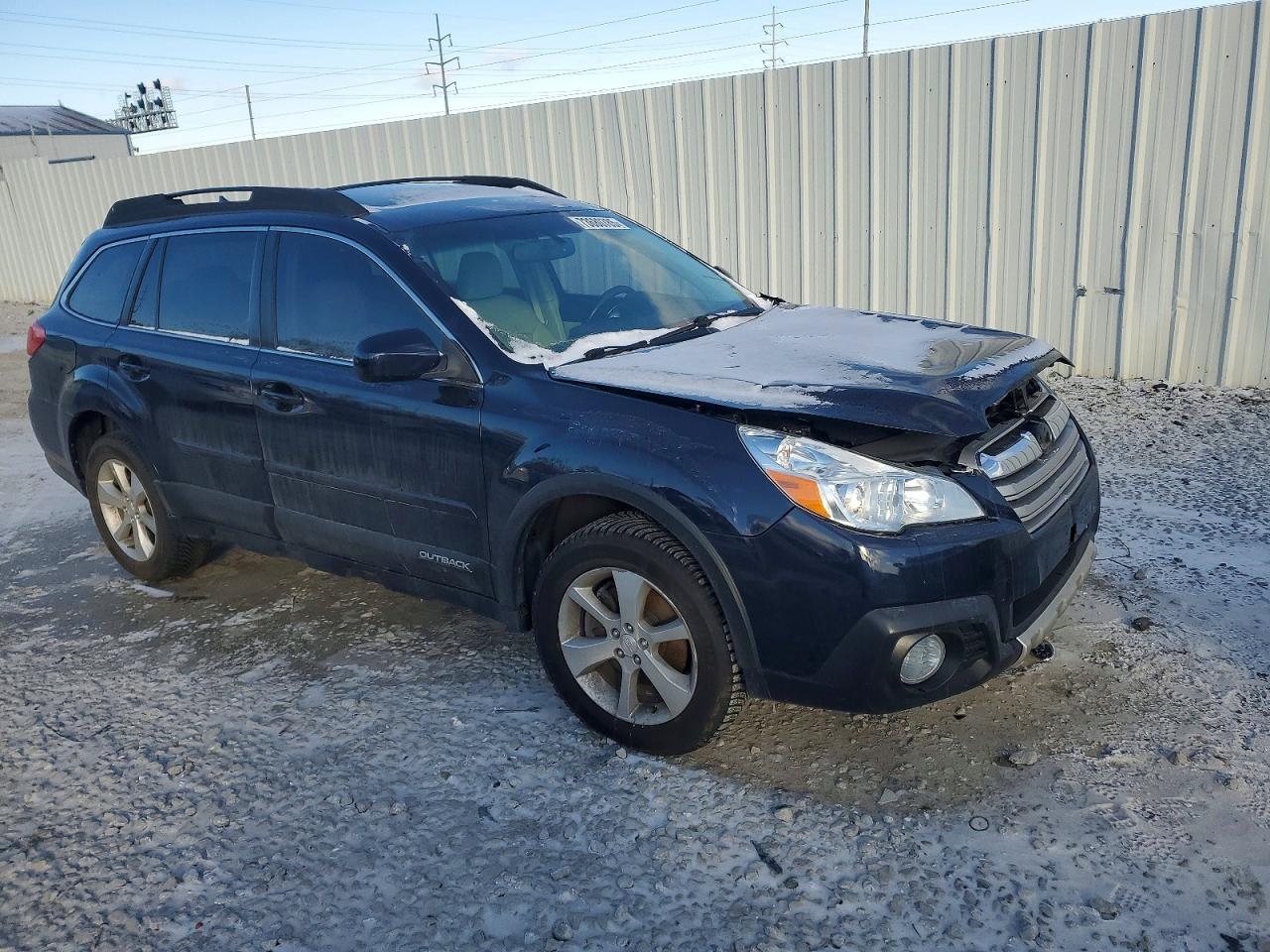 2014 SUBARU Outback