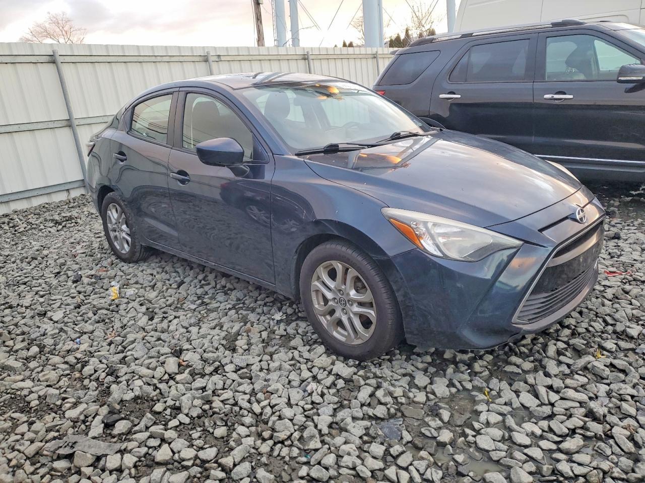 2016 TOYOTA SCION