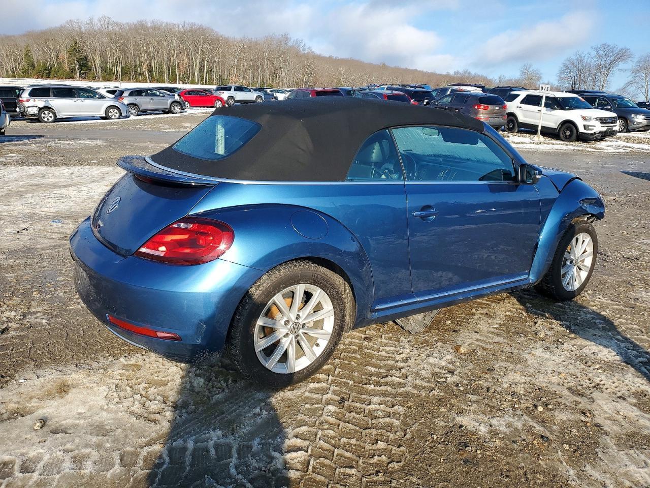 2019 VOLKSWAGEN Beetle