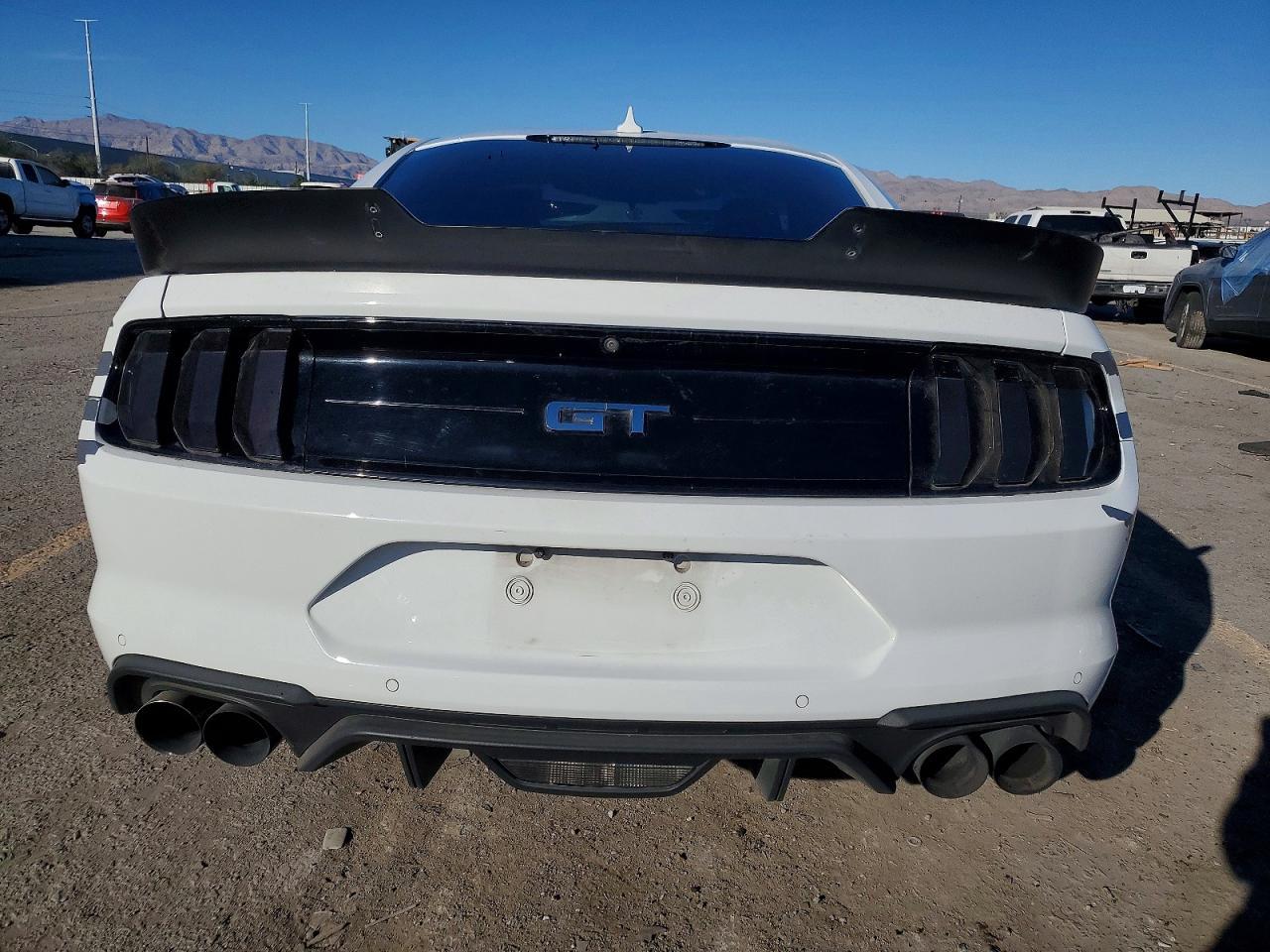 2022 FORD MUSTANG