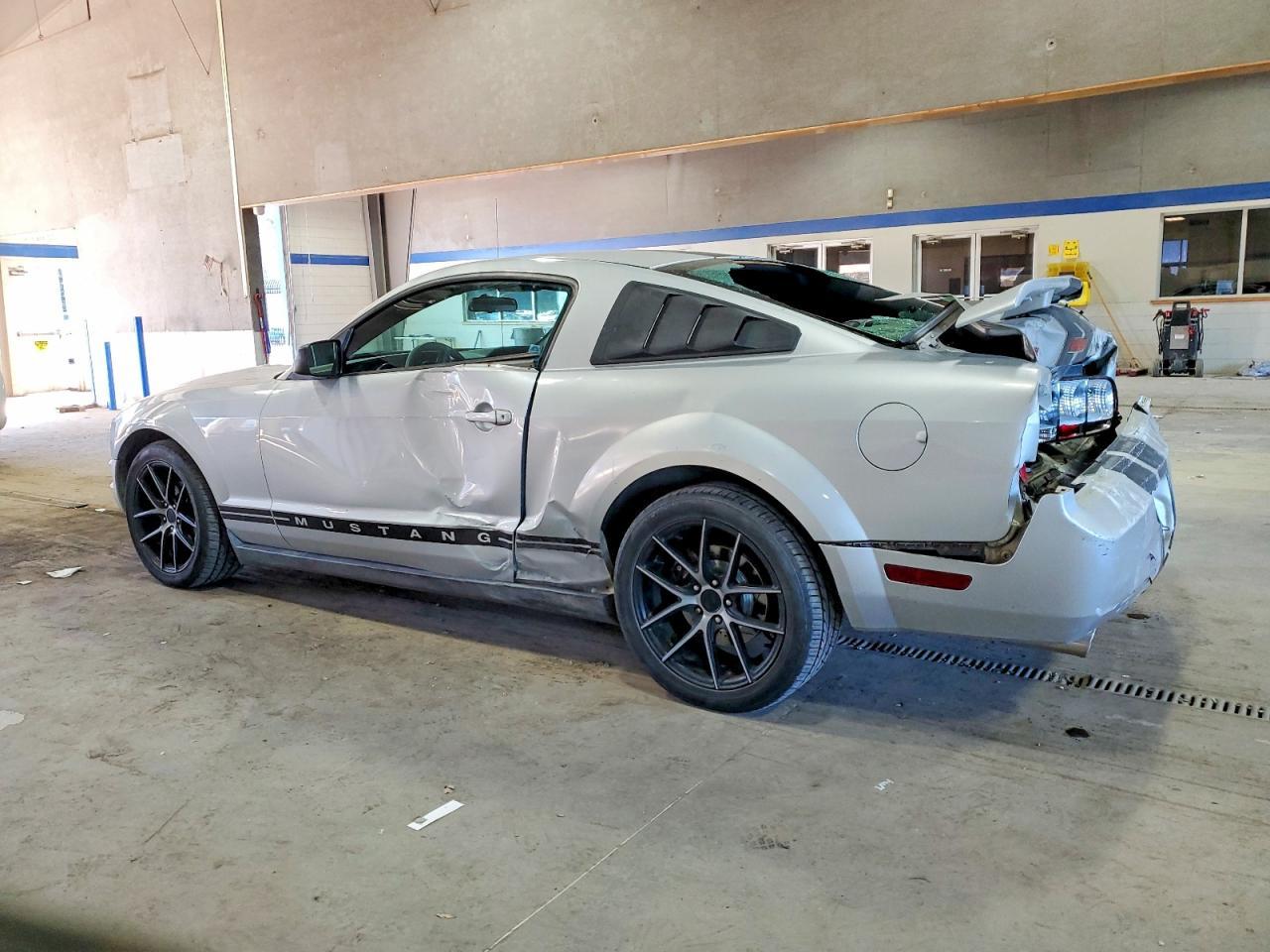 2005 FORD MUSTANG