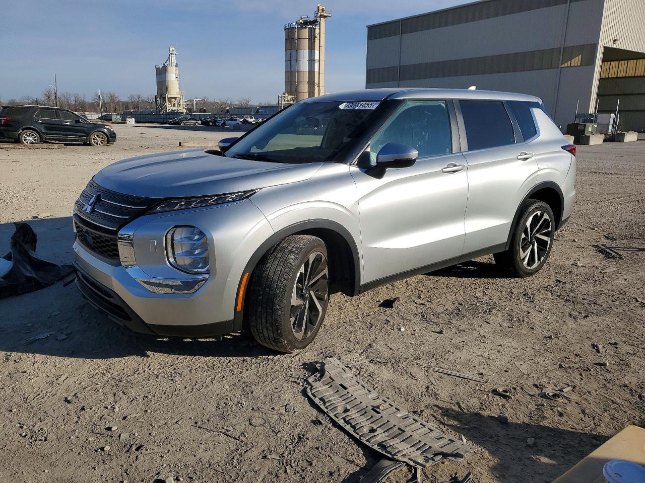 2022 MITSUBISHI outlander