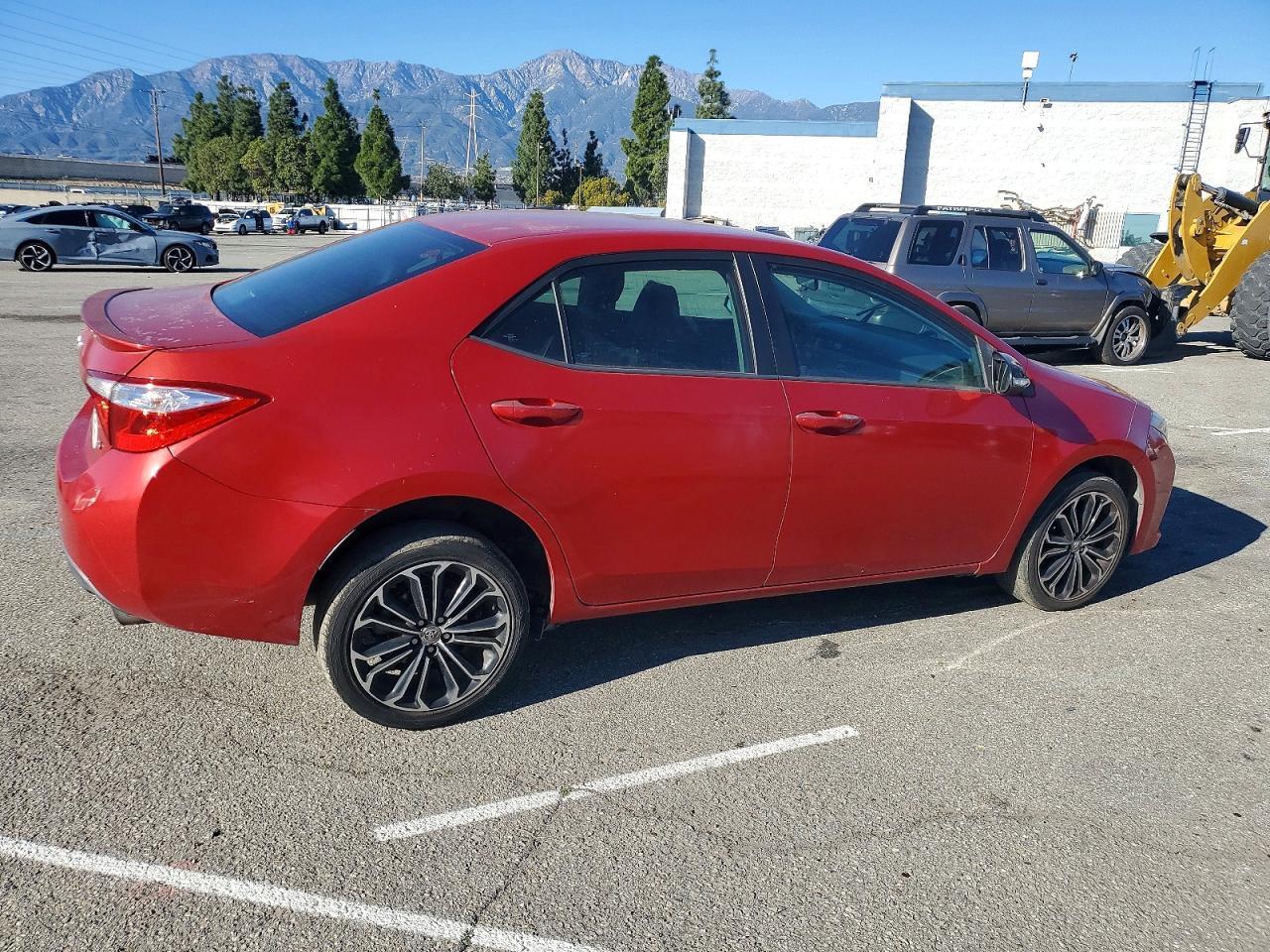 2015 TOYOTA COROLLA