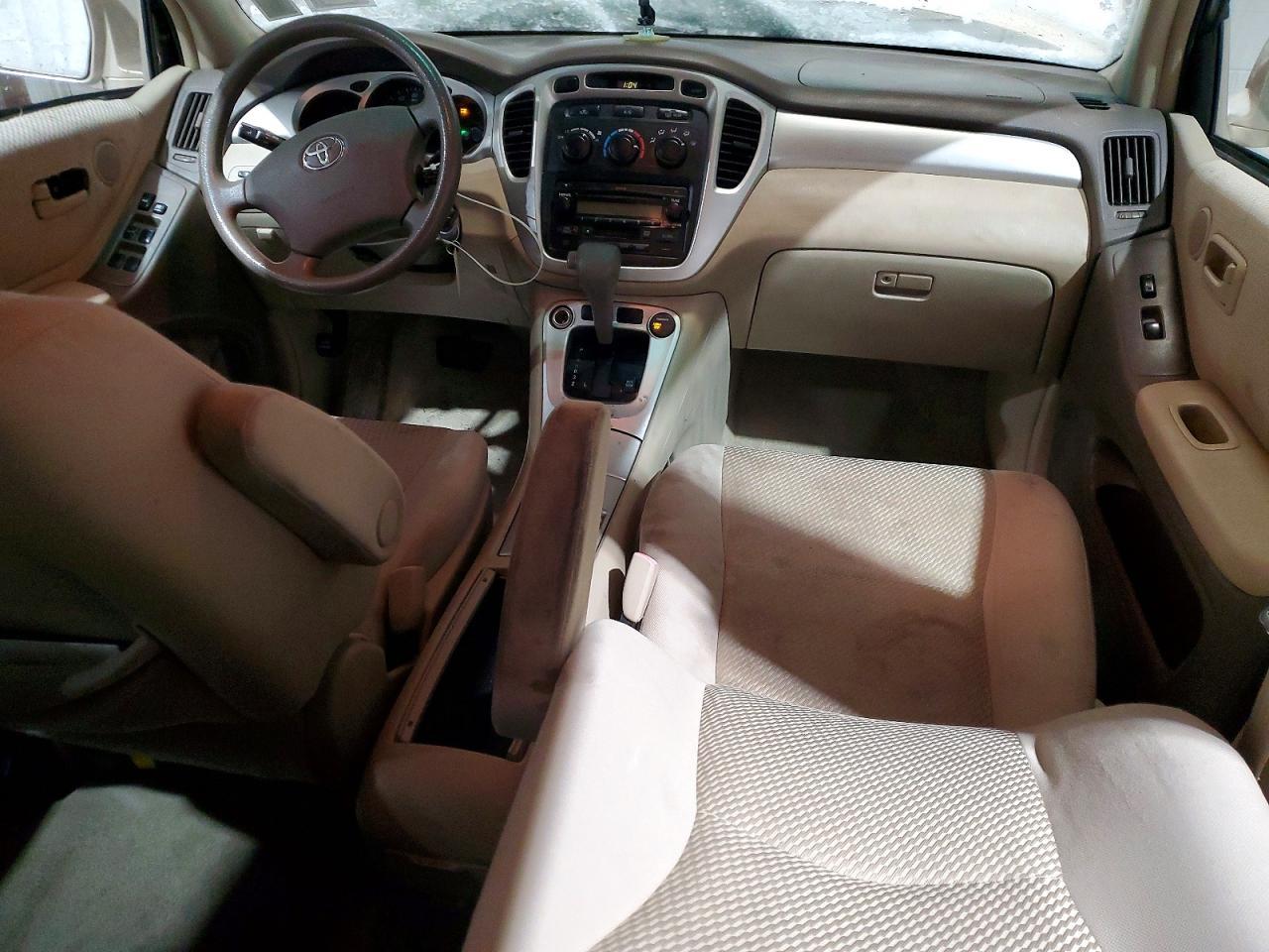 2004 TOYOTA HIGHLANDER