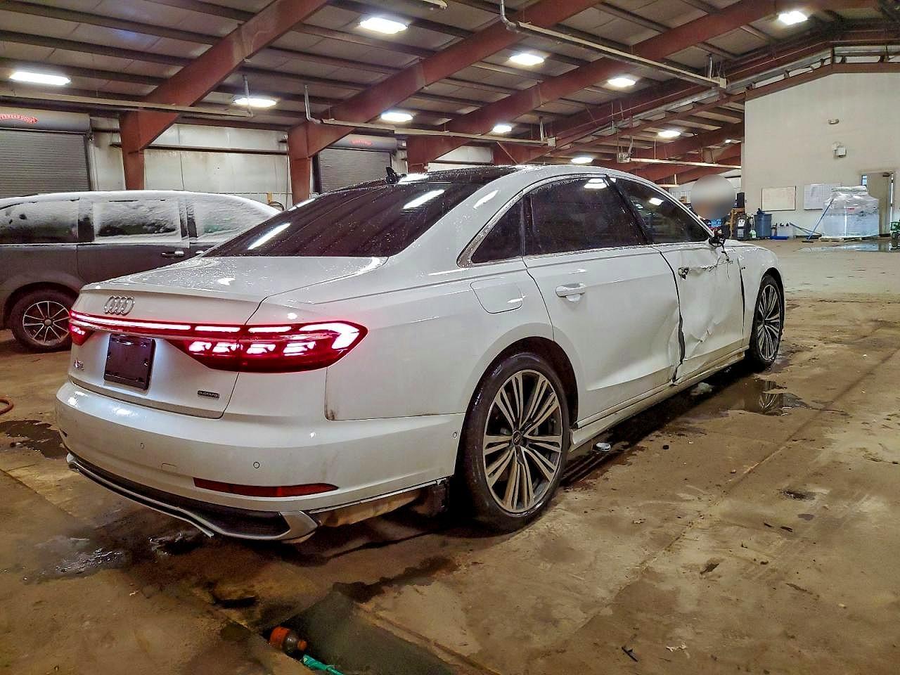 2024 AUDI A8