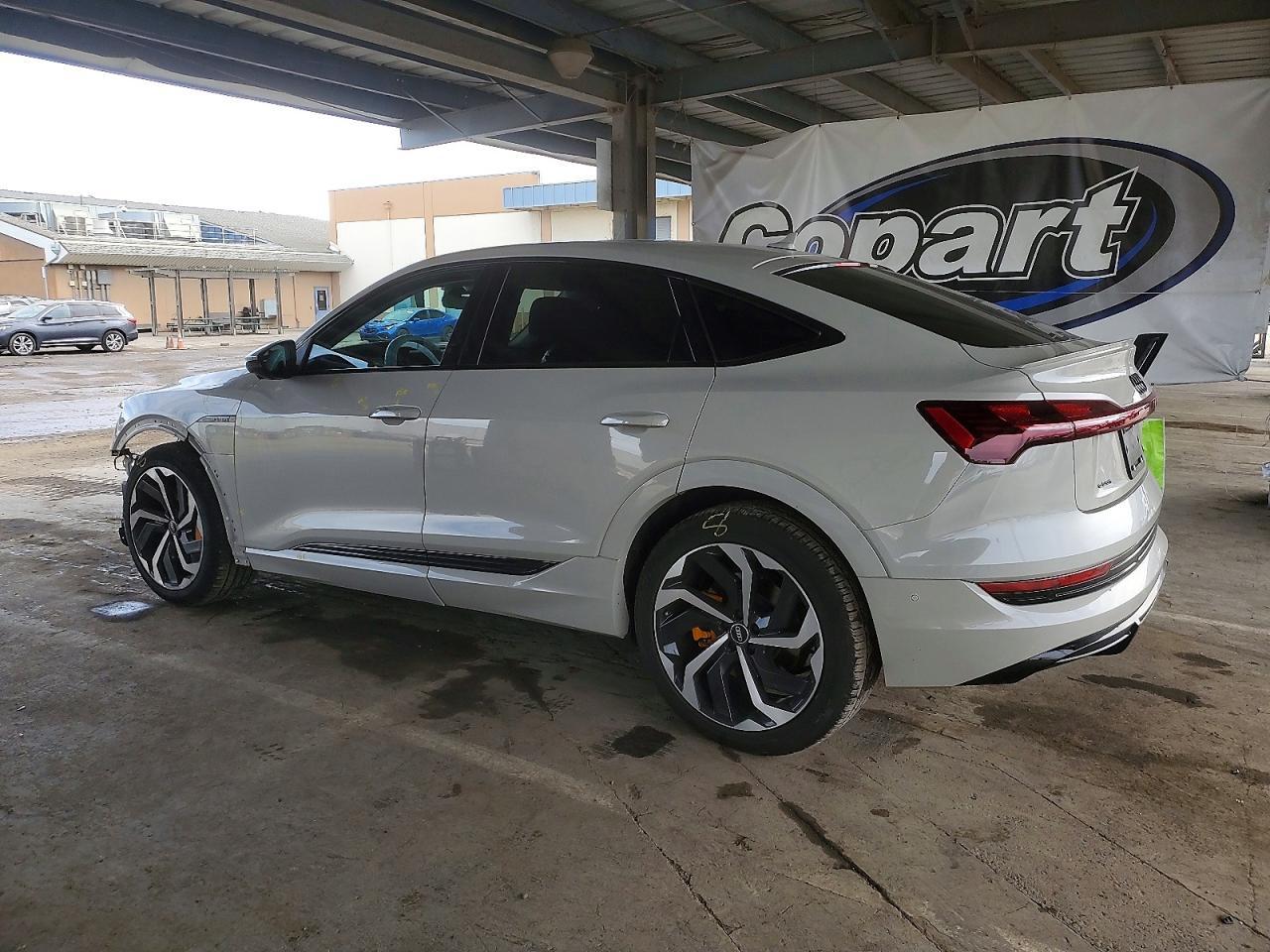 2022 AUDI e-tron Sportback