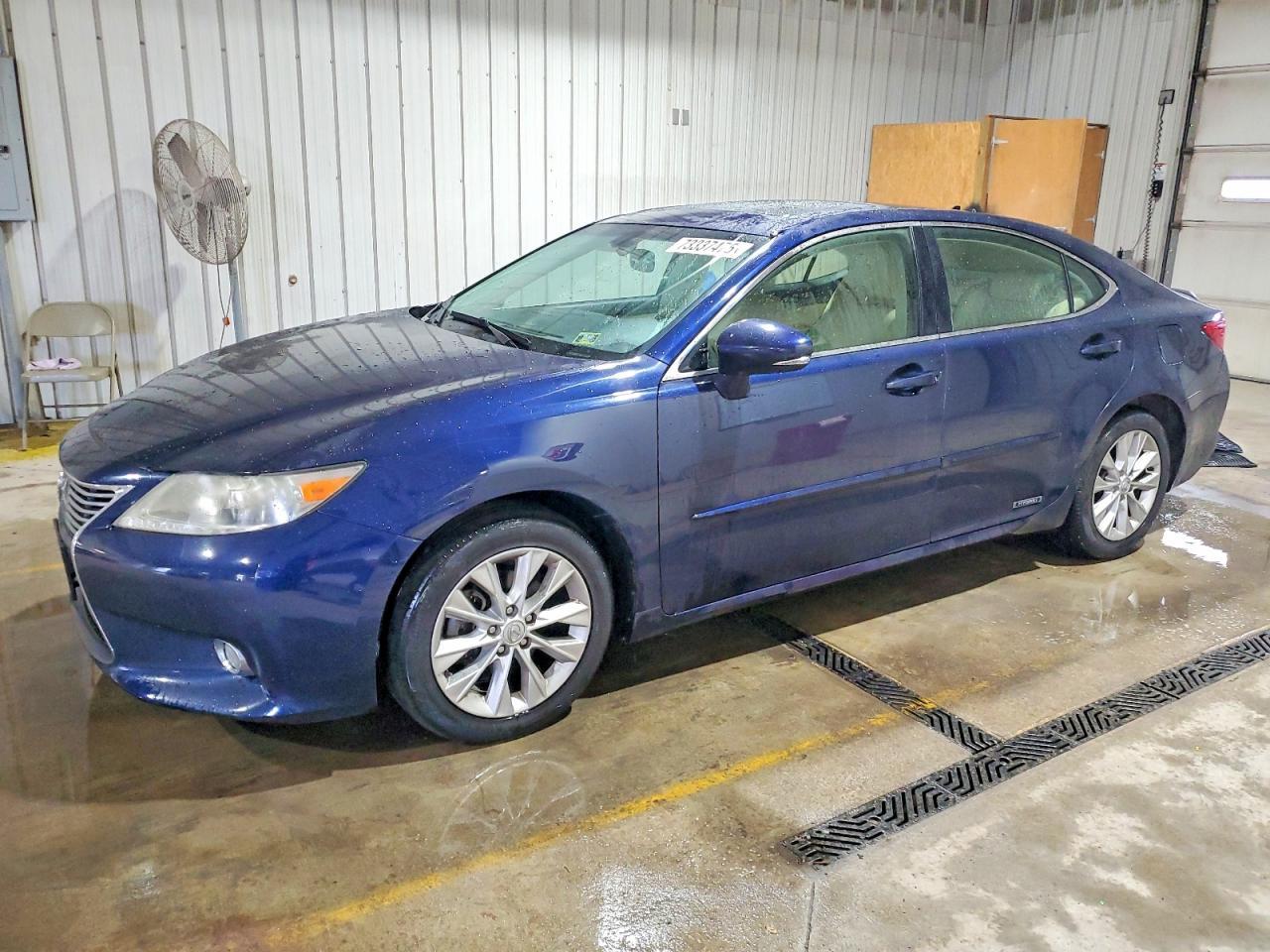 2013 LEXUS ES 300H