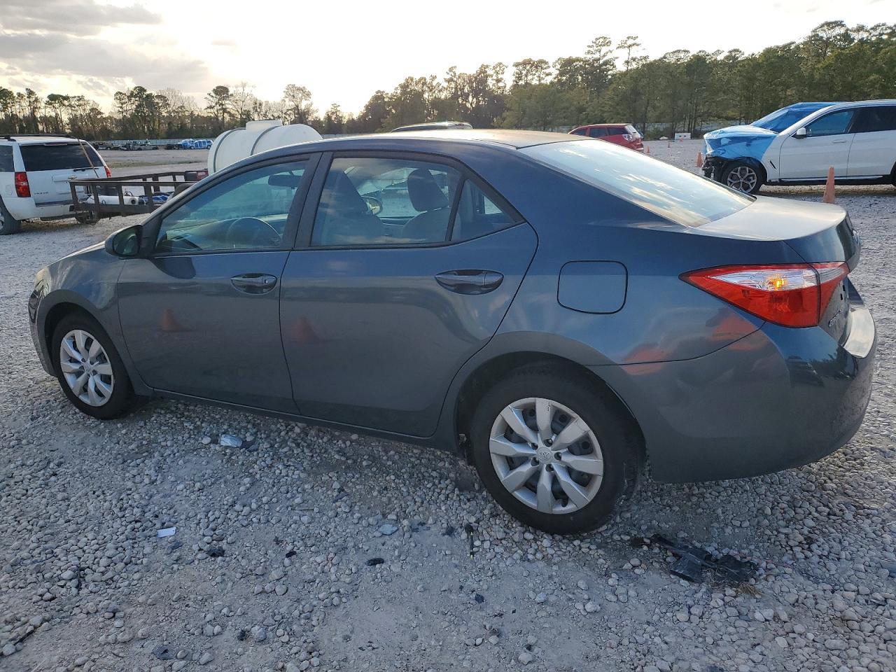 2015 TOYOTA COROLLA