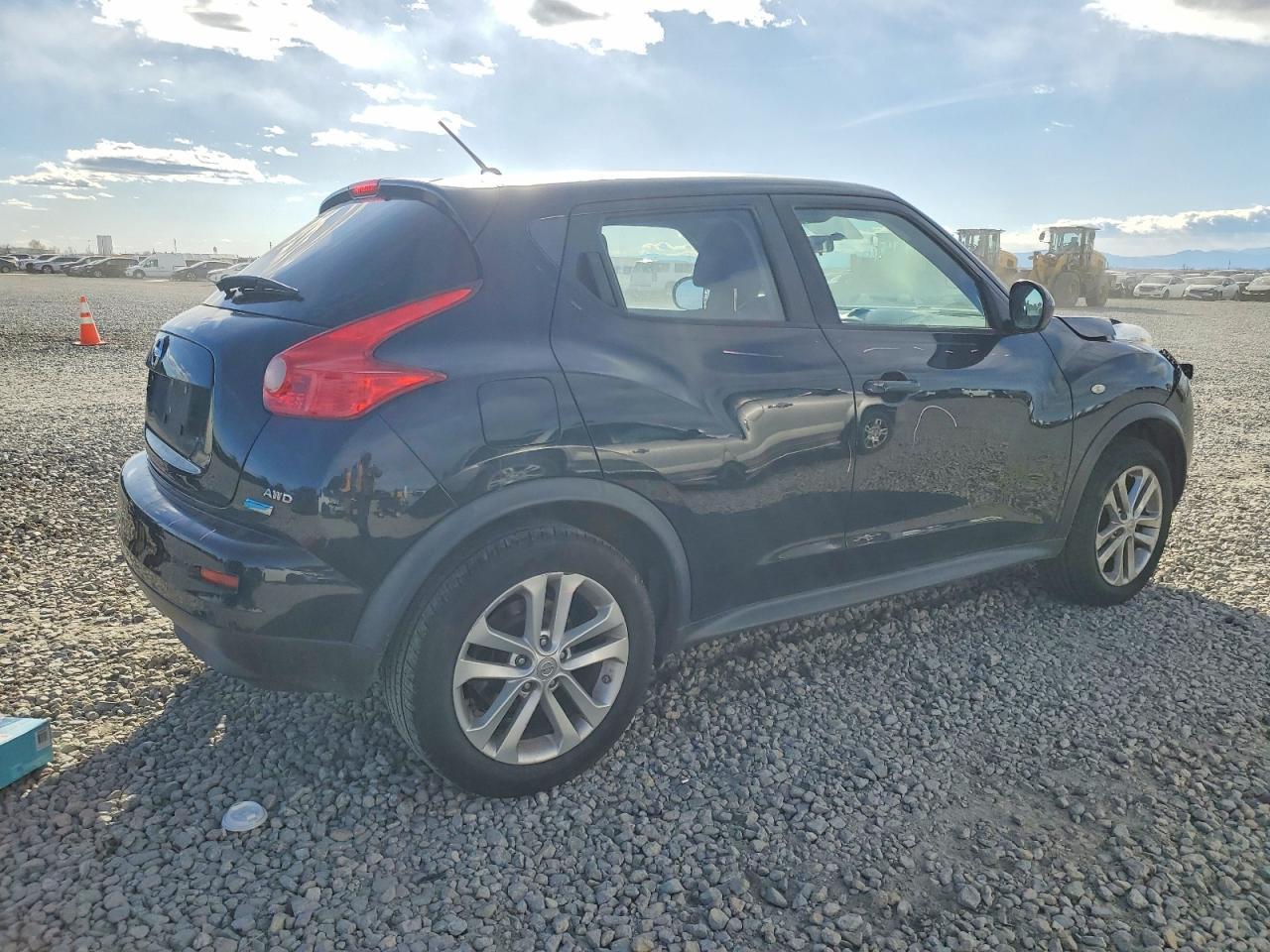 2013 NISSAN Juke