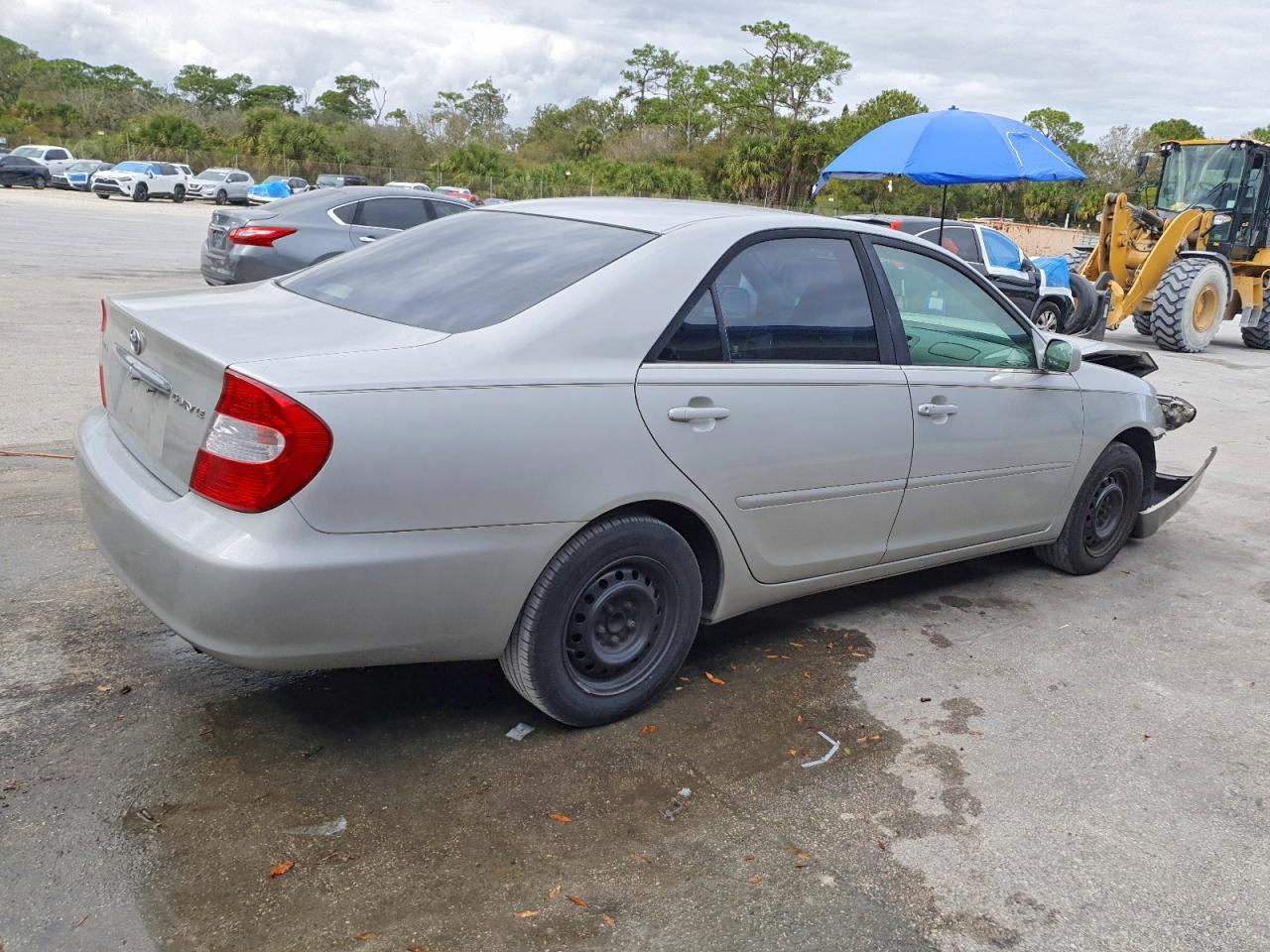 2002 TOYOTA CAMRY