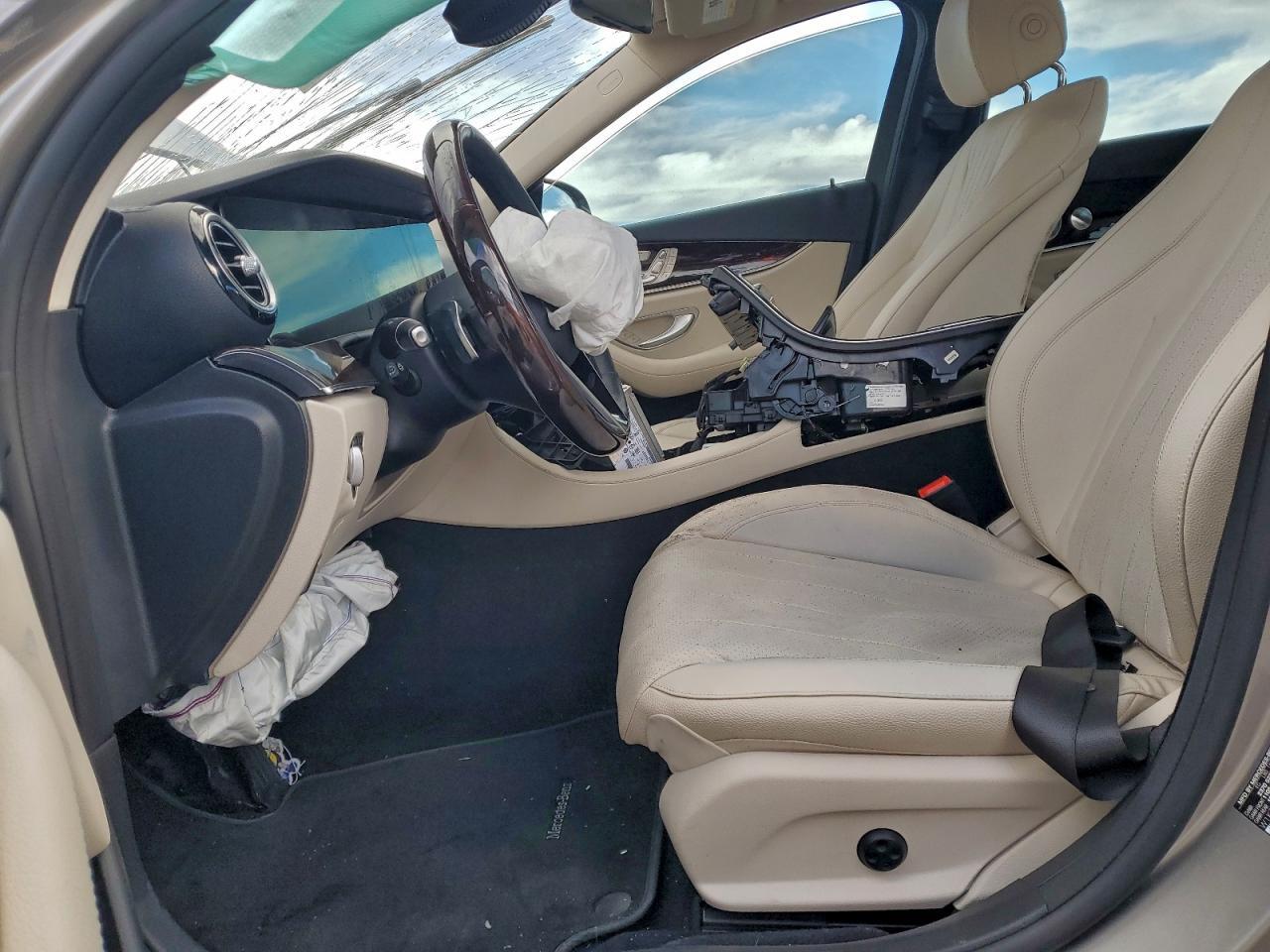 2021 MERCEDES-BENZ E-Class