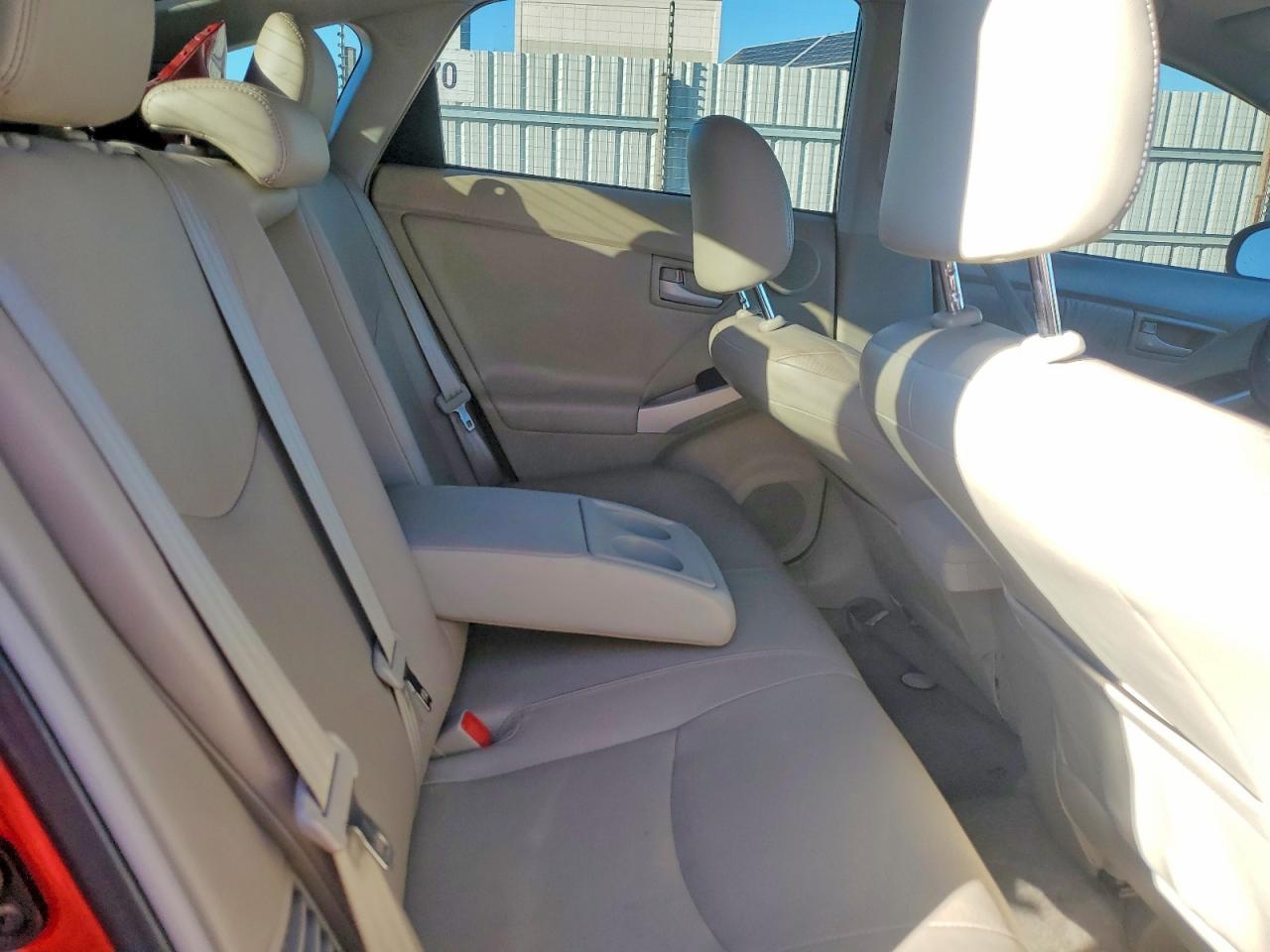 2011 TOYOTA PRIUS