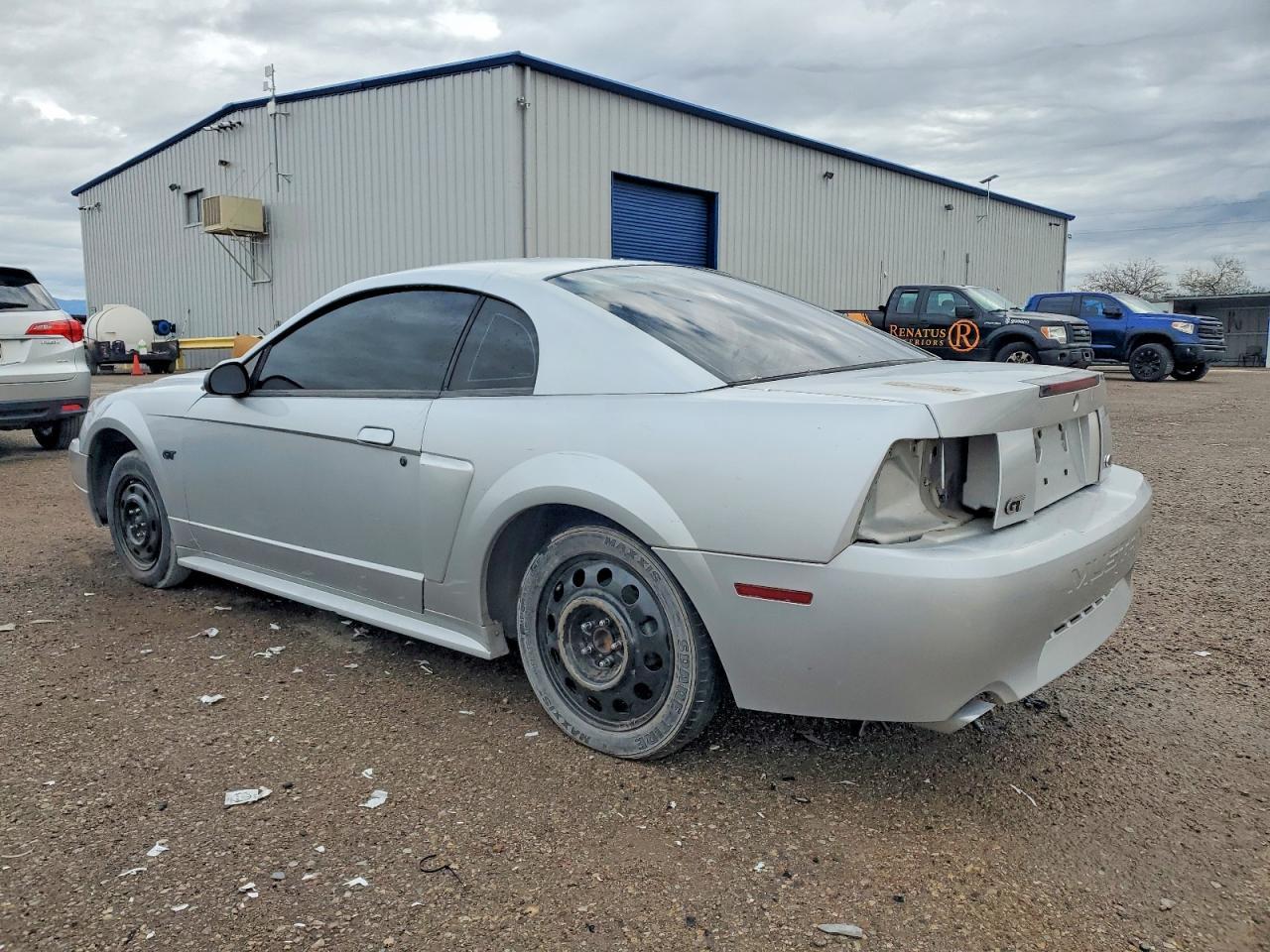 2001 FORD MUSTANG
