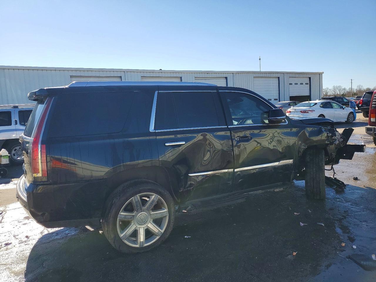 2017 CADILLAC ESCALADE