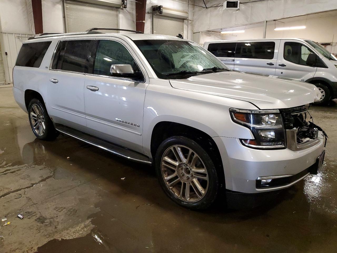 2015 CHEVROLET Suburban