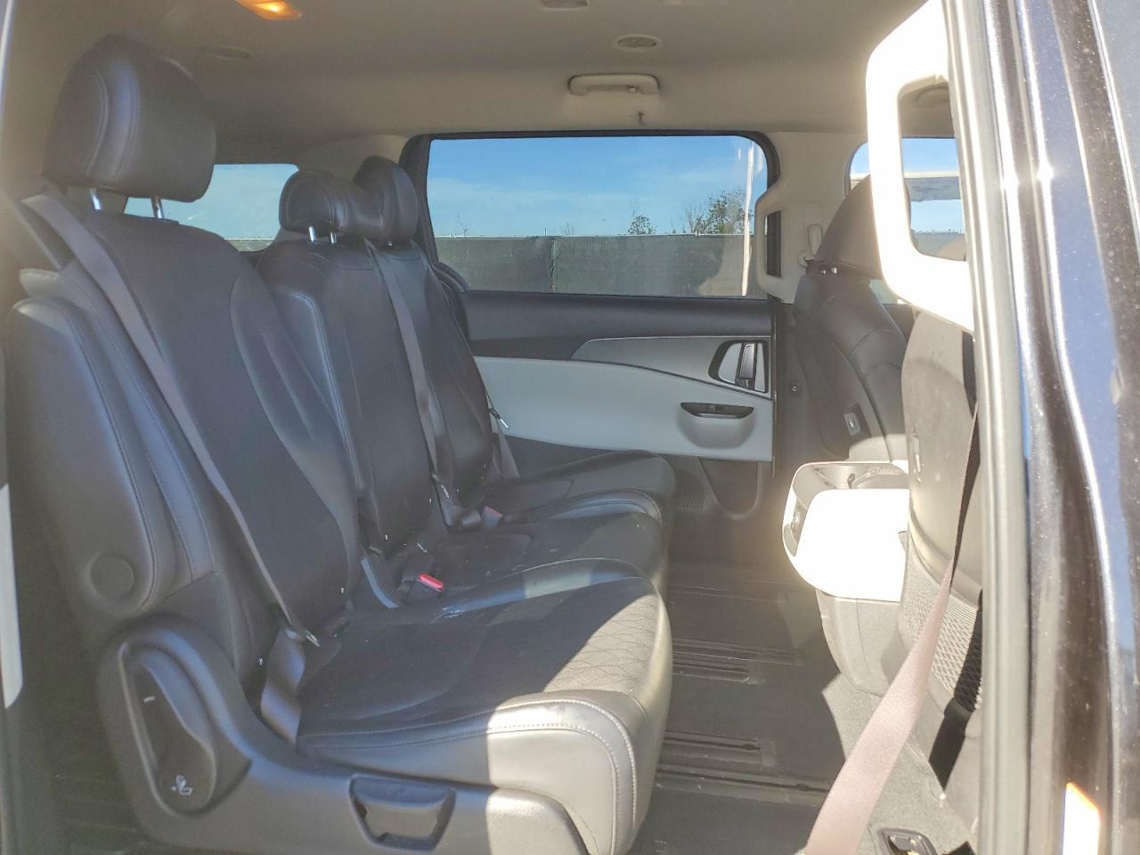 2022 KIA Carnival