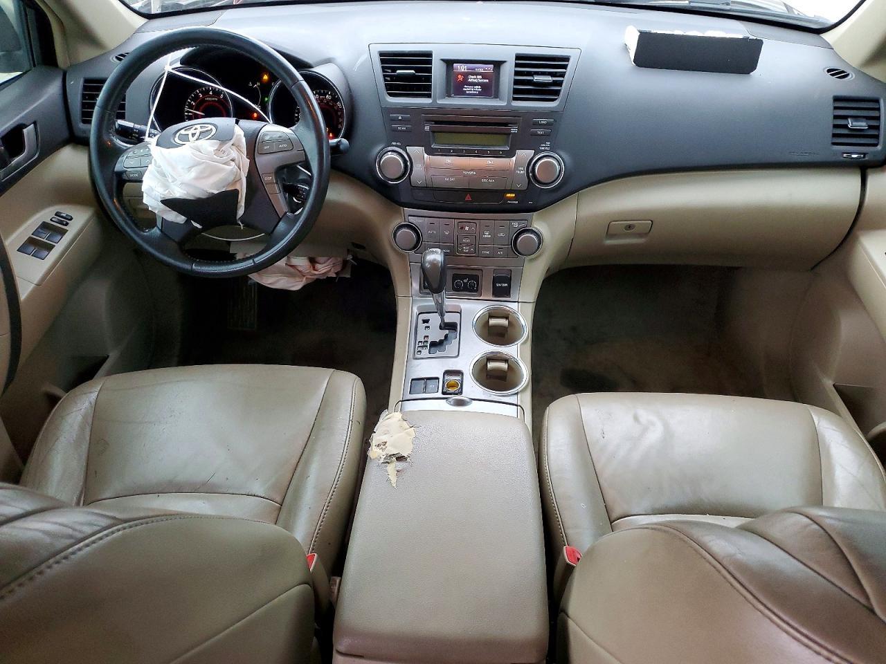 2010 TOYOTA HIGHLANDER