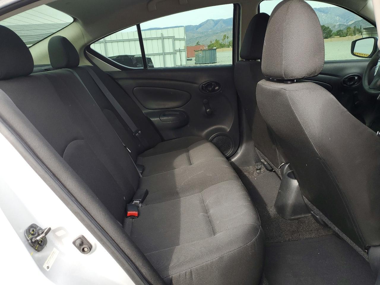 2018 NISSAN VERSA