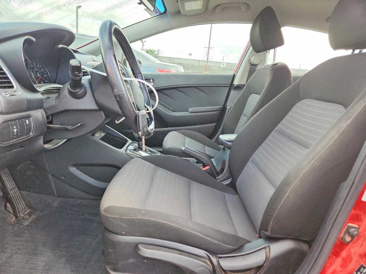 2017 KIA FORTE