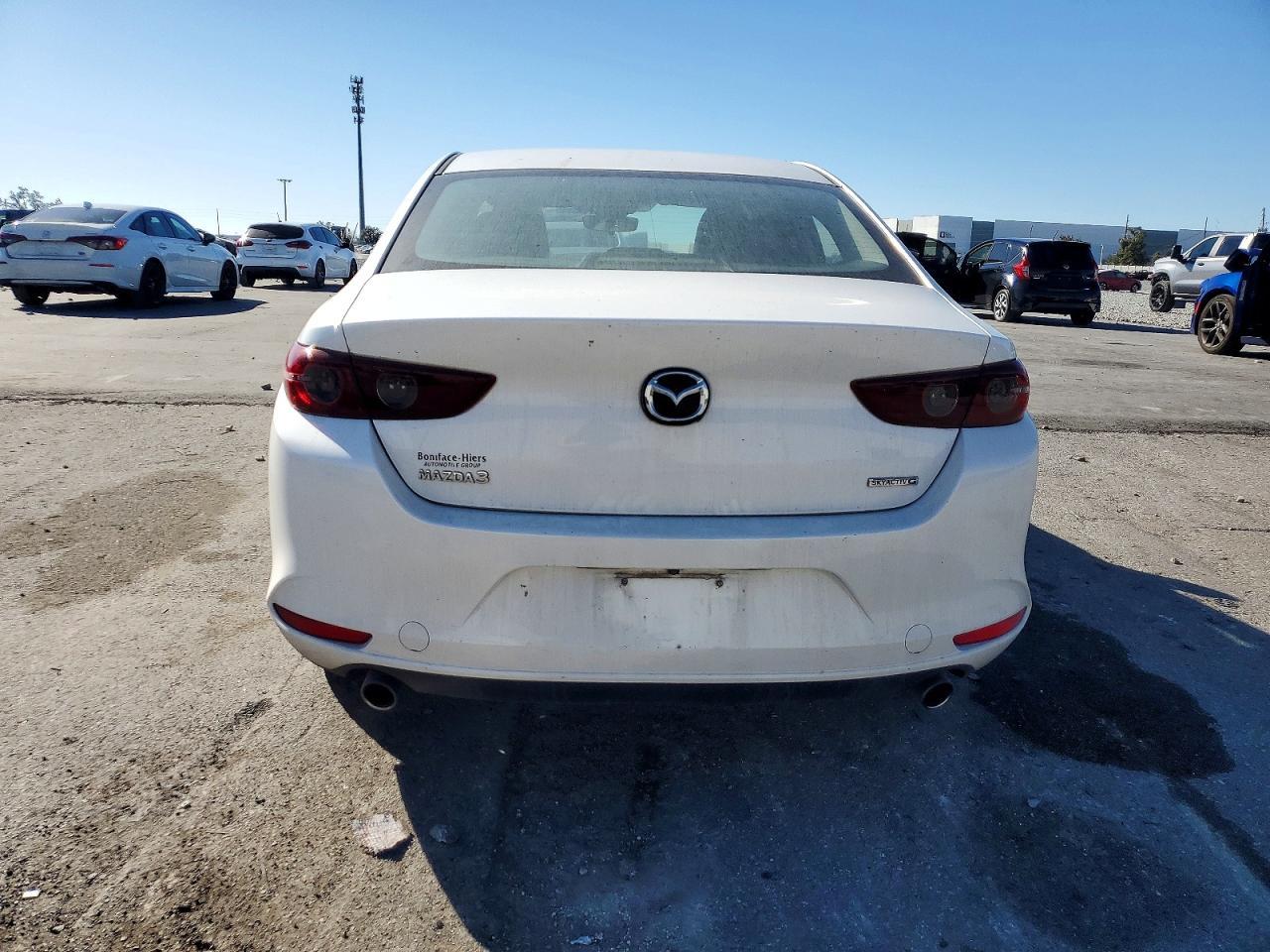 2019 MAZDA 3