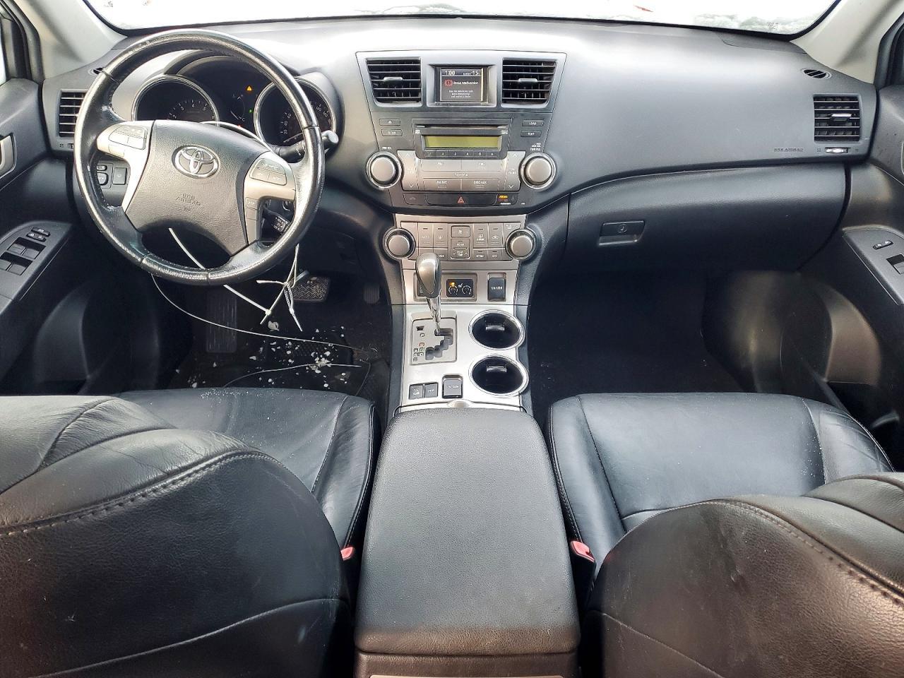 2010 TOYOTA HIGHLANDER