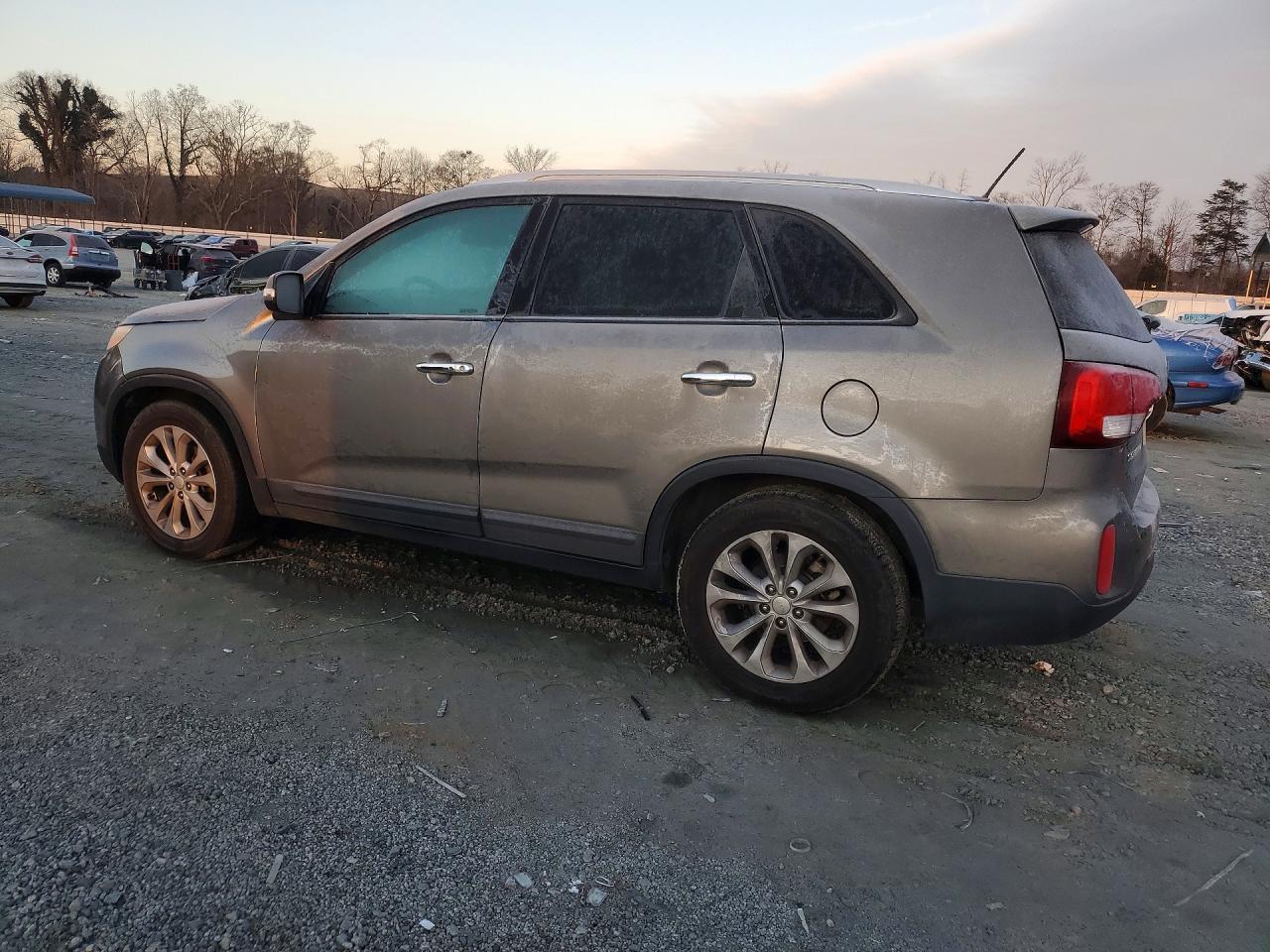 2015 KIA SORENTO