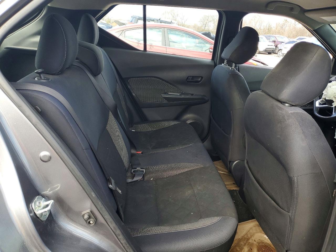 2018 NISSAN KICKS