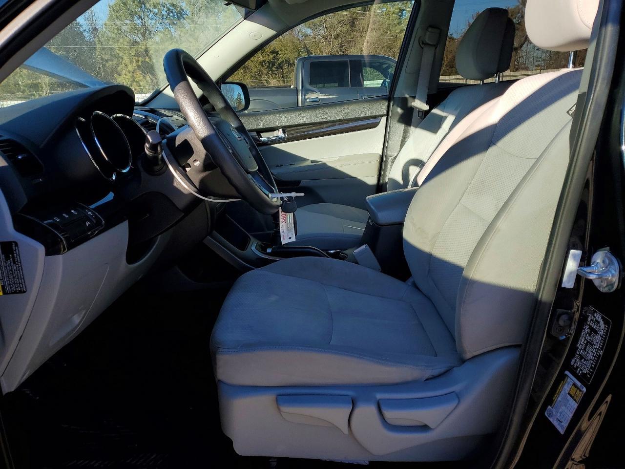 2011 KIA SORENTO