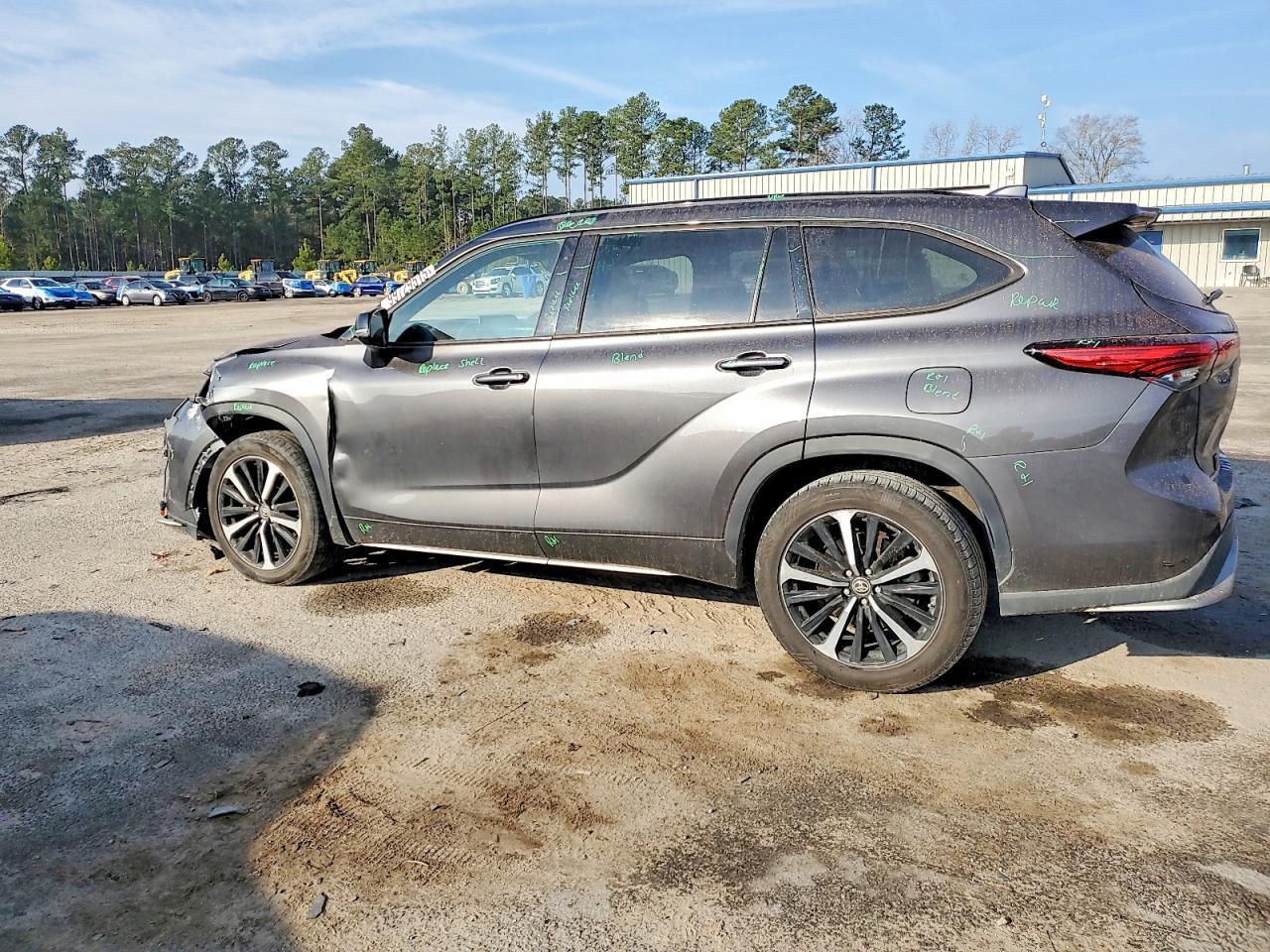 2021 TOYOTA HIGHLANDER