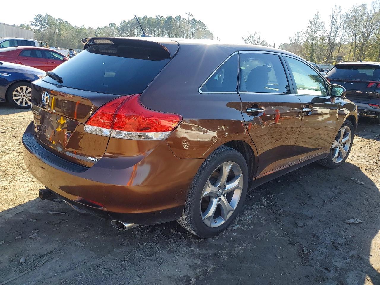 2010 TOYOTA VENZA