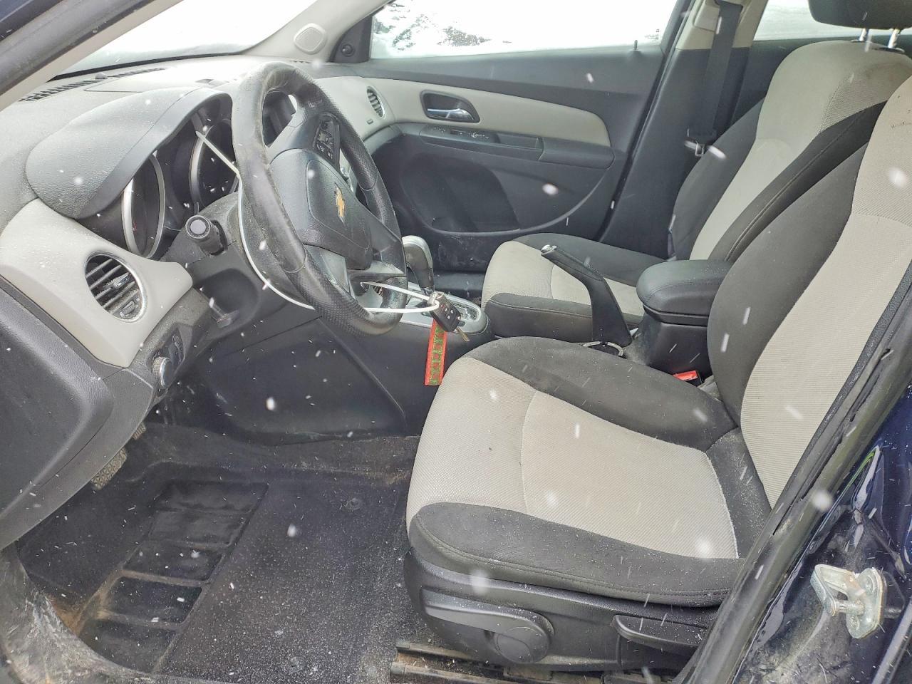 2011 CHEVROLET CRUZE