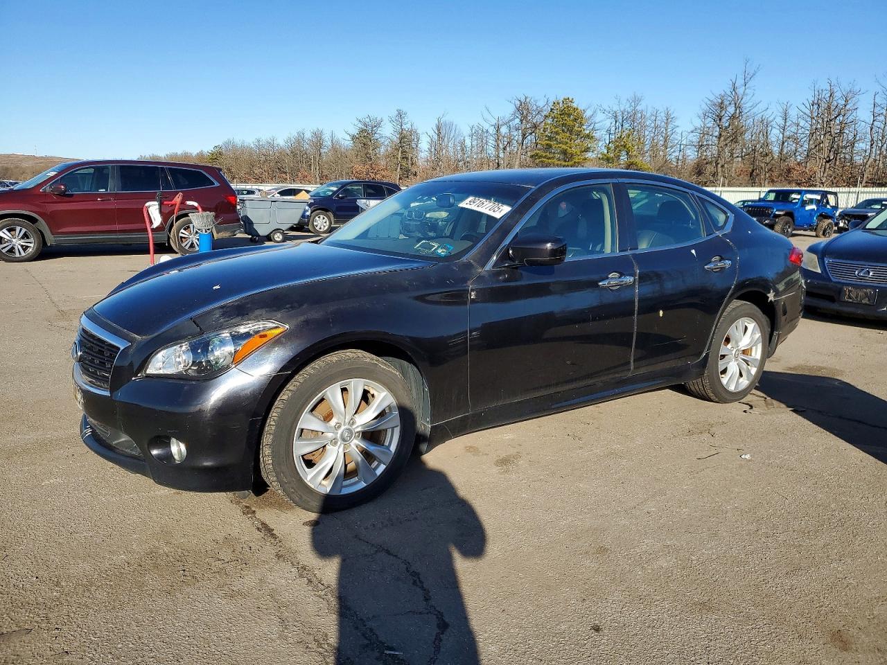 2011 INFINITI M37
