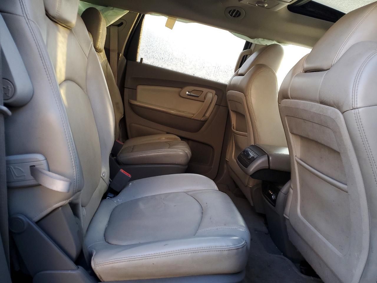2010 CHEVROLET TRAVERSE
