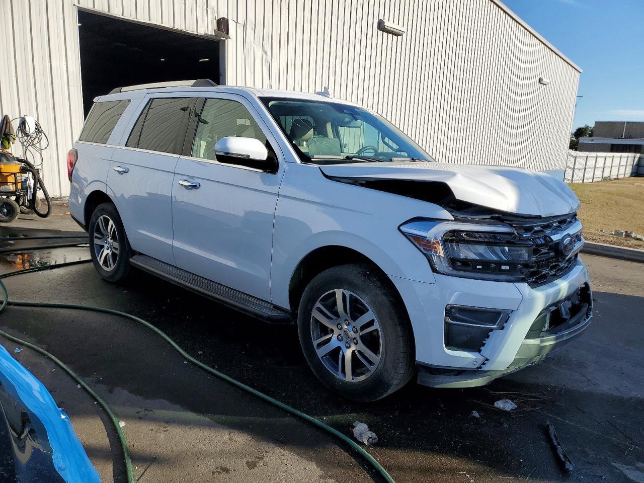 2024 FORD Expedition