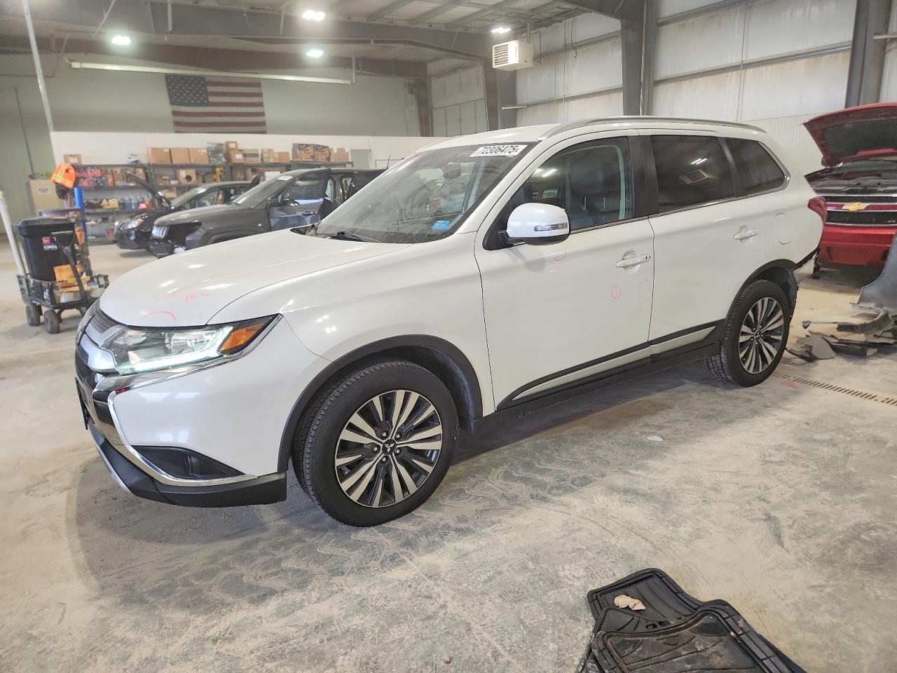2020 MITSUBISHI outlander