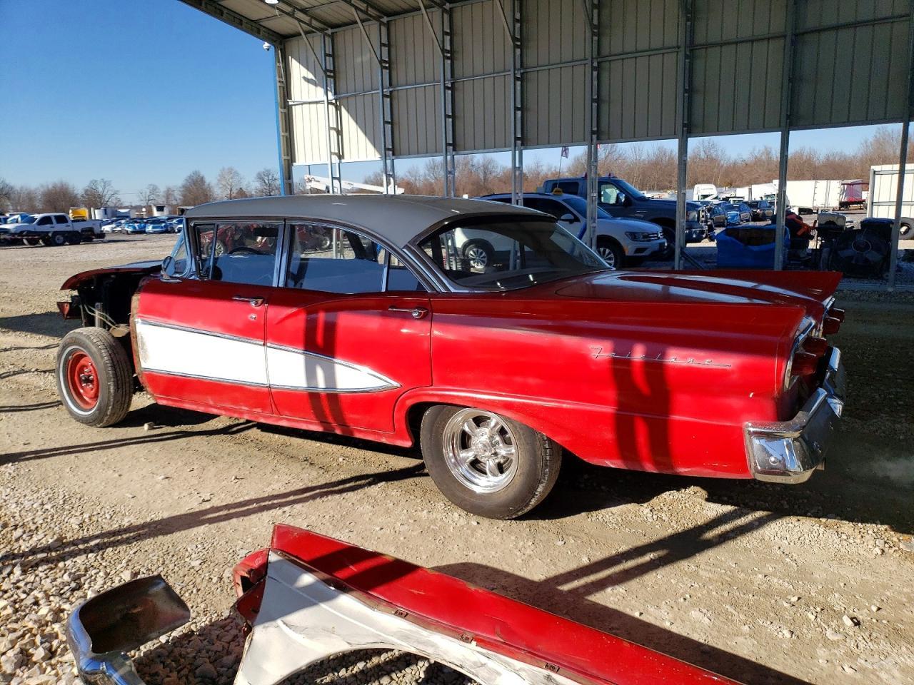 1958 FORD Fairlane