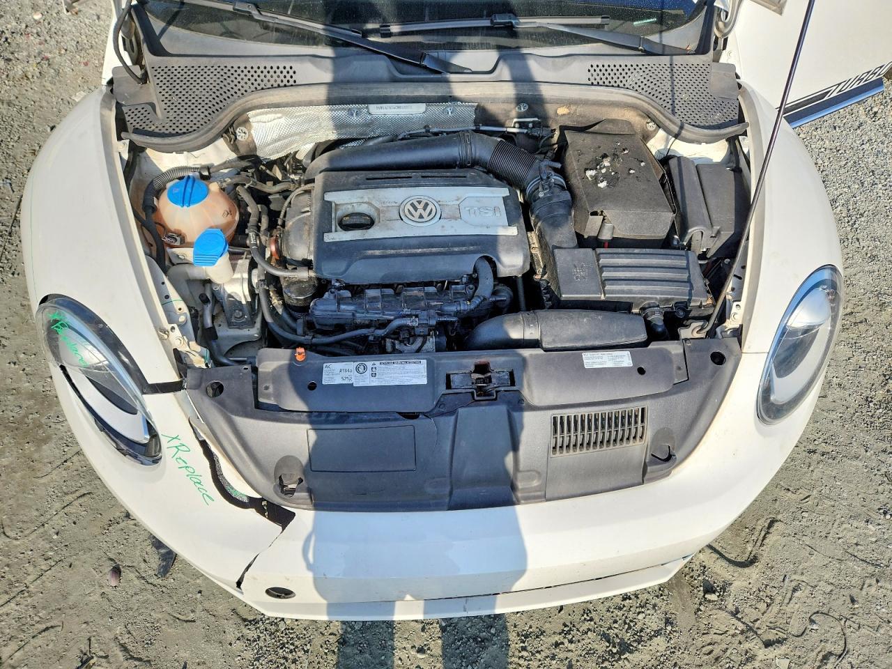 2012 VOLKSWAGEN Beetle