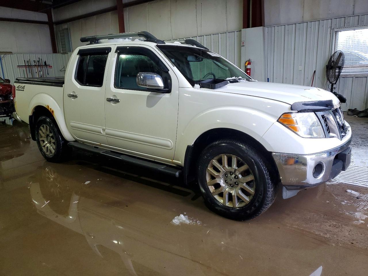 2010 NISSAN Frontier